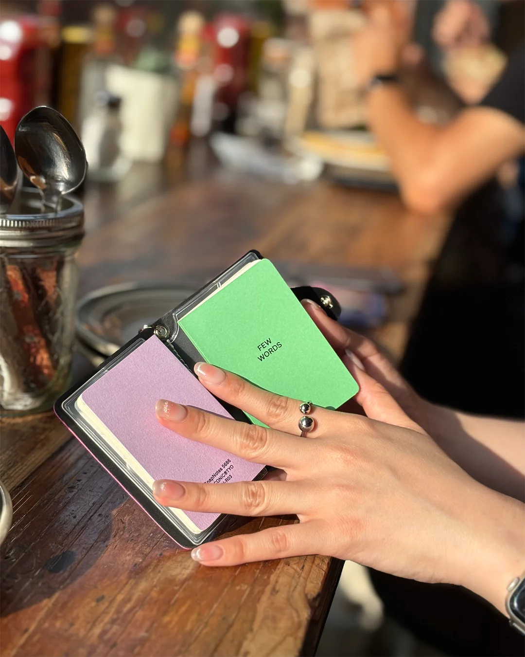 思いついた瞬間を逃さない、ウェアラブルなノート「LACONIC®︎SnapNotes」が新発売 画像 20