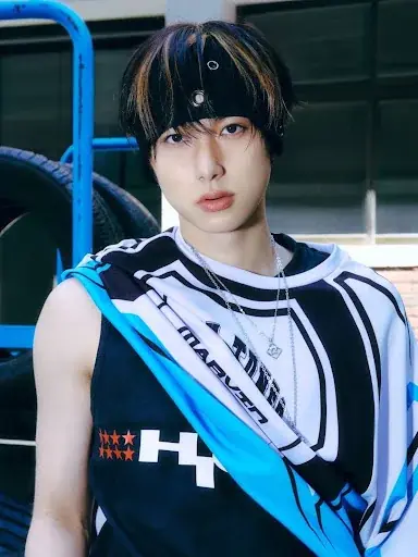 INI・尾崎匠海が“魔法使い”に！至近距離のささやきボイスに思わずドキッ。ラストにはチャーミングな姿も。 画像 12