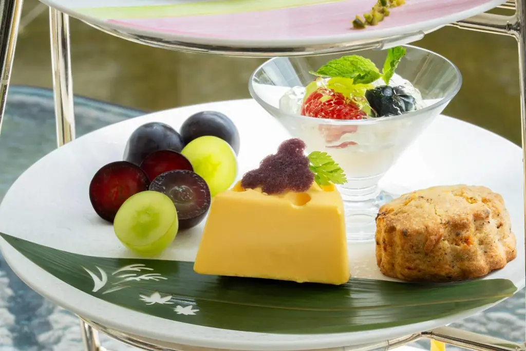 【ウェスティンホテル大阪】芸術の秋を味わう「ぶどうアフタヌーンティー」9/1登場 画像 3