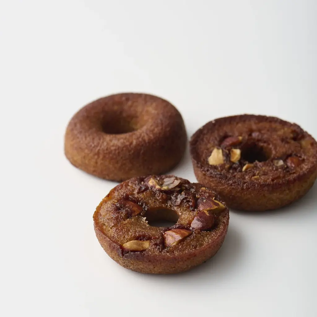 【koe donuts】秋を楽しむ「季節限定」フィナンシェドーナツが登場！koe donutsのオリジナルキャラクタークッキーも9月1日（火）発売 画像 2