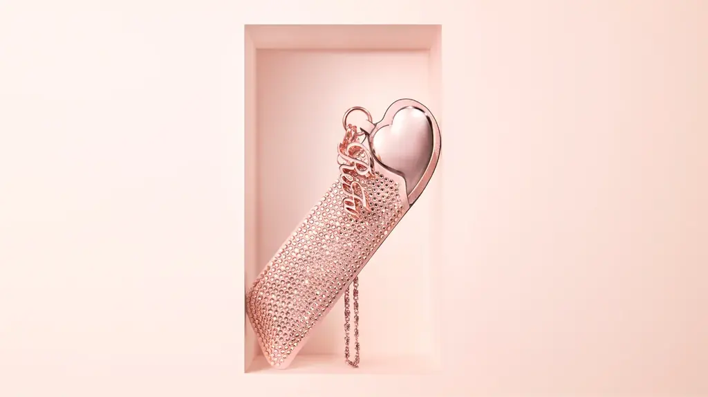揺れるたび、光を受けてきらめく。バッグにつける専用ケース。 「ReFa Aira CASE Jewel（リファアイラケース ジュエル）」 2026年8月26日（水）「Club Aira」にて先行発売 画像 2