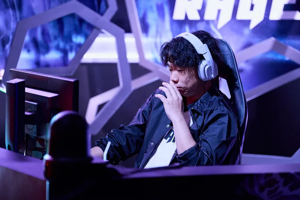 【大会レポート】RAGE Shadowverse Japan Championship 2026 Season 2 Grand Finals ～関西出身あきす。選手が決勝トーナメントを制し頂点に！～ 画像 13