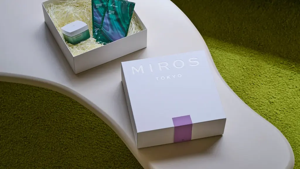 ハイエンド・ウェルネスブランド「MIROS」より、ブランド初のクリスマスコフレ全4種が登場 画像 1