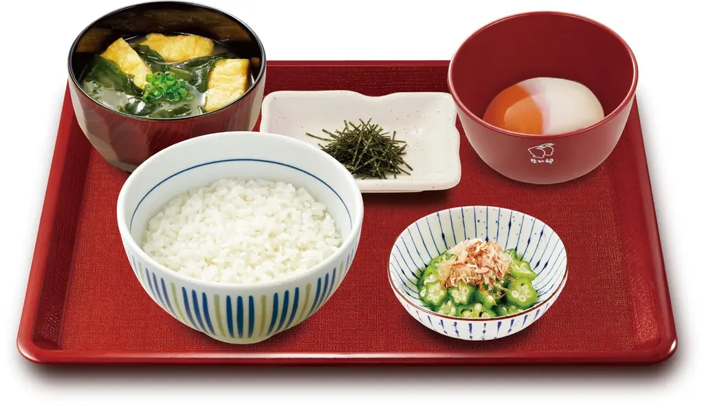 【なか卯】よく混ぜて、さっとかき込む朝の一杯！甘辛い鶏そぼろとねばとろ具材を楽しむ「鶏そぼろまぜのっけごはん朝食」発売 画像 3