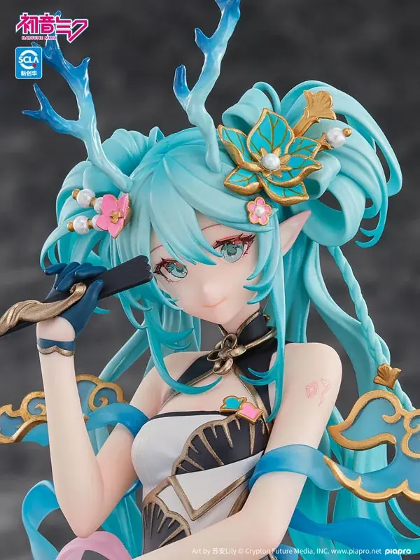 「青龍」をモチーフにアレンジされた「初音ミク」がフィギュアで登場。あみあみにて予約受付中。 画像 11