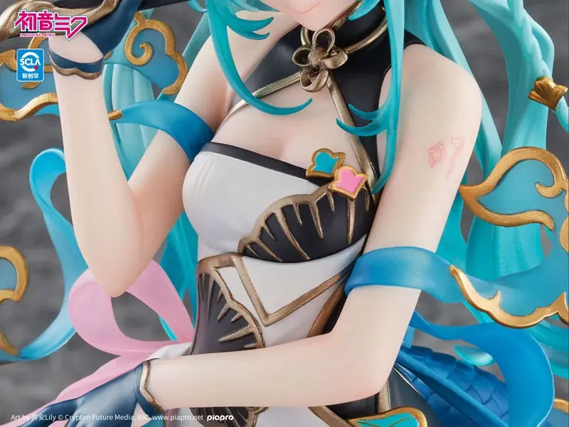 「青龍」をモチーフにアレンジされた「初音ミク」がフィギュアで登場。あみあみにて予約受付中。 画像 23