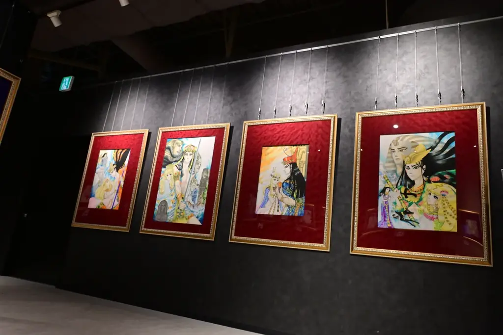 連載50周年記念「王家の紋章 原画展」本日2026年8月28日(金)より有楽町マルイにて開催！計90点もの美麗原画を一堂に展示、純金箔を使用した金箔アートなどのグッズも販売 画像 2