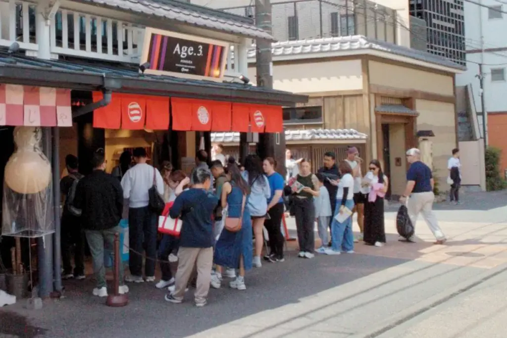 揚げサンド専門店「Age.3」、創業76年の老舗製餡メーカー「遠藤製餡」とコラボ ― 「北海道あんバター」のあんこが本格リニューアル、2026年9月1日（火）提供開始 画像 3