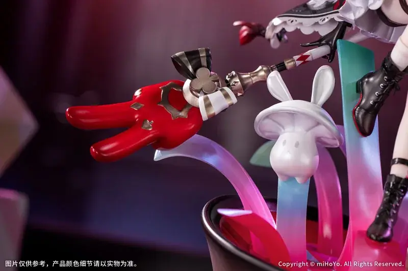 『崩壊：スターレイル』より、超人気キャラクター「火花」がスケールフィギュアとなって登場。あみあみにて予約受付中。 画像 12