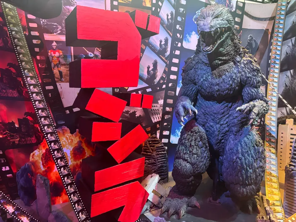 【ホテルグレイスリー新宿】1室限定「ゴジラルーム」がさらに進化！85インチ大画面＆特別演出で大迫力の滞在体験へ（9/3～） 画像 4