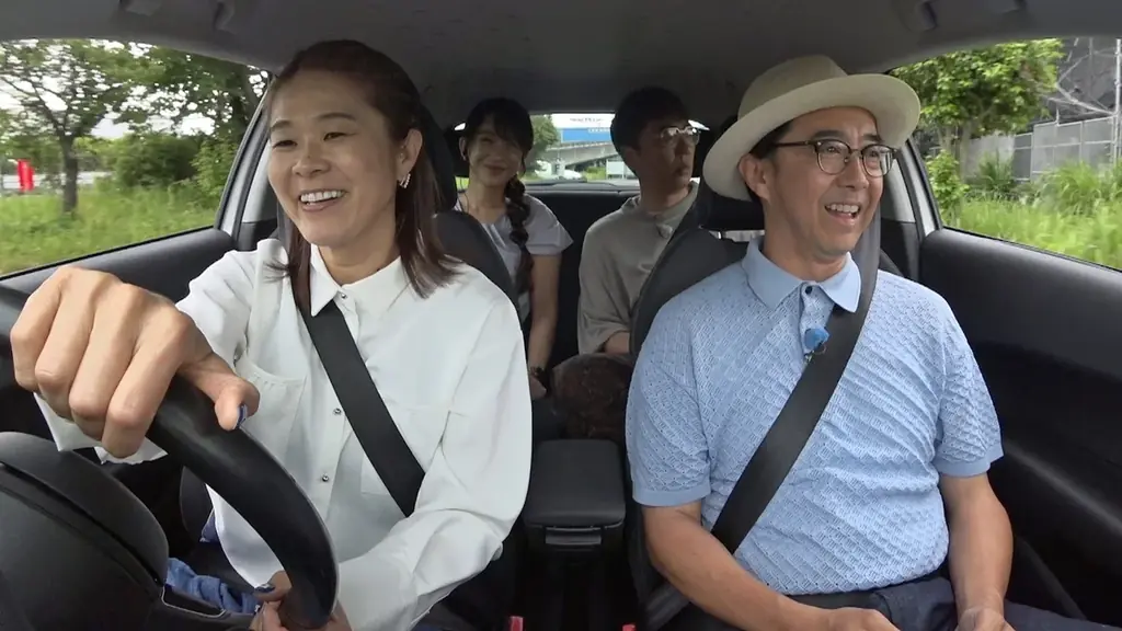 【ＢＳ日テレ】おぎやはぎの愛車遍歴『アメリカ女子プロリーグ時代の車やワールドカップ優勝後に贈られた車が登場！澤穂希さんの人生と愛車遍歴を振り返る』８月29日（土）夜９時放送 画像 6