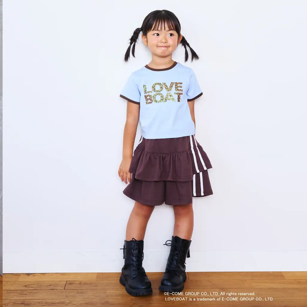 ＼あの伝説のギャルブランドがミニマルに登場！／〈LOVEBOAT〉×〈minimal〉初コレクション。ママは懐かしい、小学生は新しい。リアル親子モデルが着こなすリンクコーデにも注目！ 画像 6