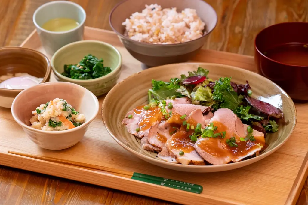 おふろcafe ハレニワの湯が2026年9月30日にグランドメニューをリニューアル！ いつものおふろを、もっといい時間に。埼玉の恵みを感じる新メニューが多数登場 画像 4