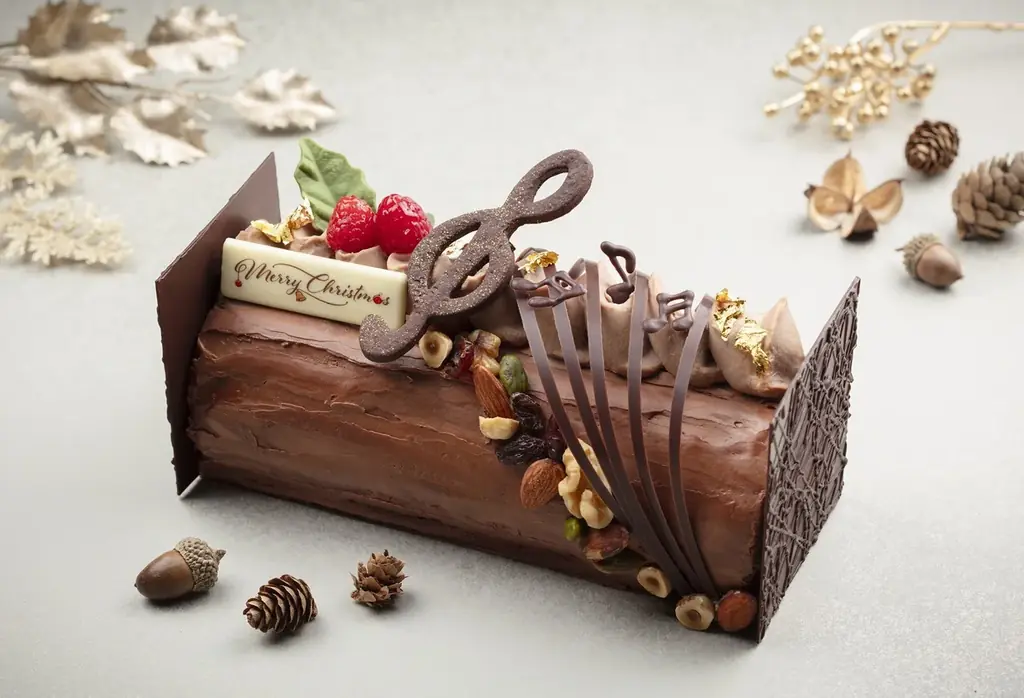 【グランドプリンスホテル新高輪】まるごと食べられるギフトボックス型ケーキや、人と人との想いが響き合う「Harmony」を表現したブッシュ・ド・ノエルなど、4種のクリスマスケーキの予約受付を開始 画像 7