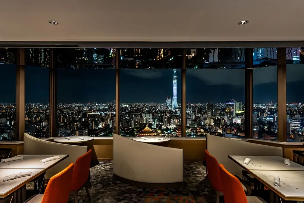 【浅草ビューホテル】東京・浅草の夜景と華やかに過ごす1年に1度のクリスマスを。高層階レストランのクリスマスディナー付き限定ご宿泊プラン 画像 5