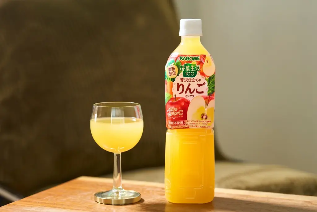 季節限定のおいしさを家族みんなでお楽しみいただけます季節限定「野菜生活100 贅沢仕立てのりんごミックス」新発売 画像 1