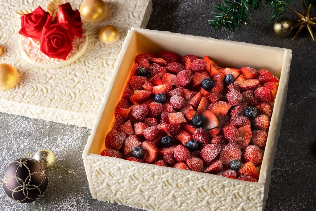 【新宿プリンスホテル】想いと味わいが響き合う「Harmony of Christmas」、クリスマスケーキコレクション2026（全5種）を販売 画像 4