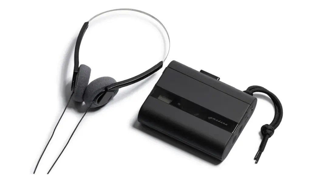 ゆっくり流れる音を、持ち歩く。 amadana、ポータブルカセットプレーヤー「CP10」を9月3日に発売 画像 6