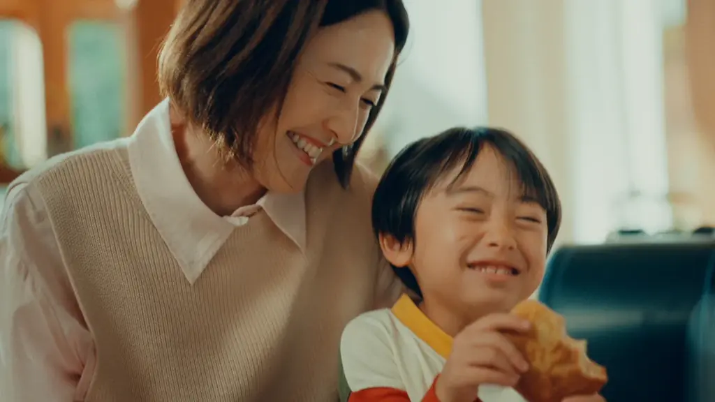 新TVCM『家族の小腹に、ちょうどいいパン。「なんかなーい？」』篇、9月11日（金）より全国で放映開始 画像 6