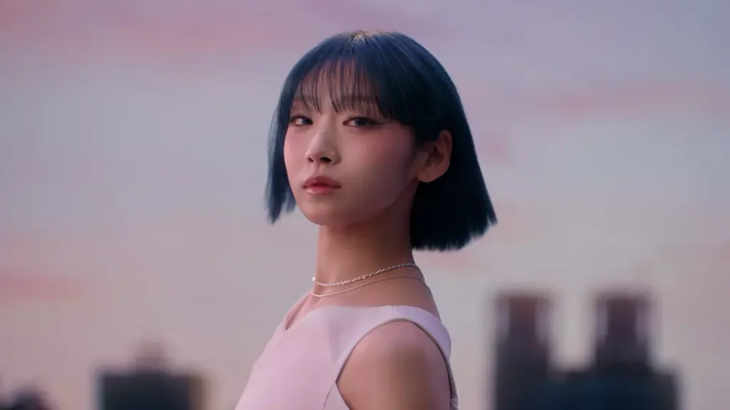 JISOOが魅せる“後ろ姿” いち髪新CM公開