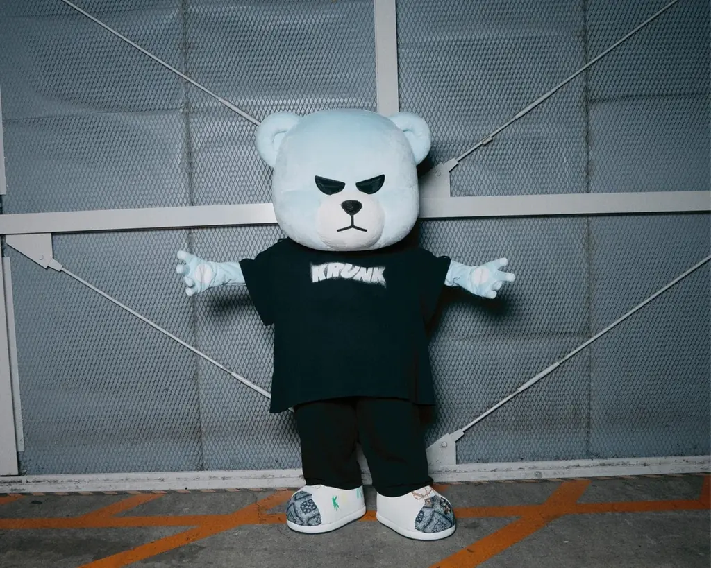 アーティストを夢見る【KRUNK】が『でんがな』でアルバイト!?『串かつとお酒 でんがな』とYG ENTERTAINMENT JAPANのキャラクター【KRUNK】の初コラボ 画像 12