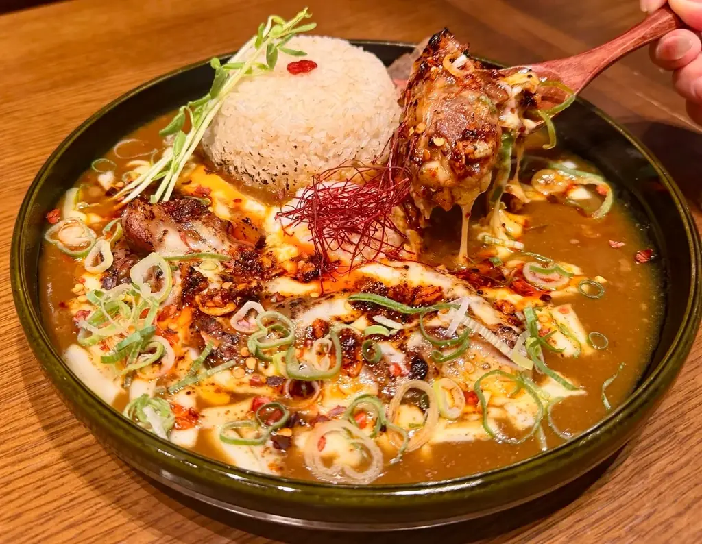 9年半の感謝を、カレーに込めて限定メニューが登場 画像 3