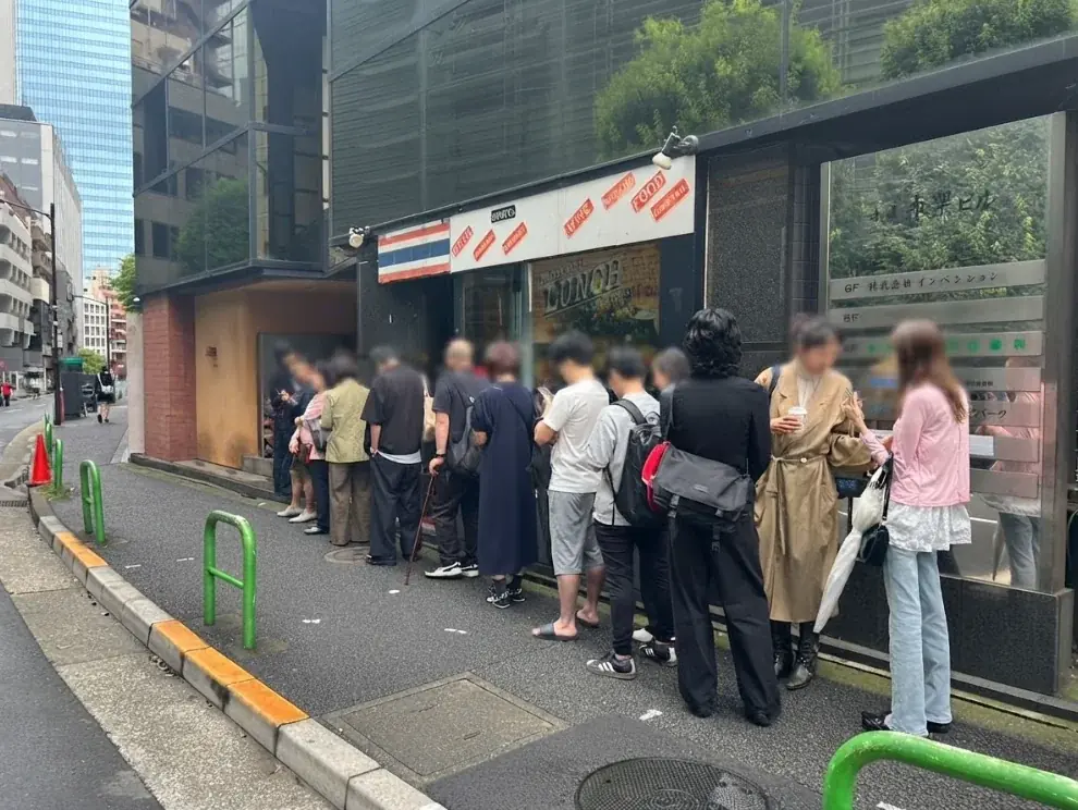 【イベントレポート】オープン前から大行列。赤坂 PER TE（ペルテ）1日限りの「PIZZA DAY」にて160枚のピッツァが完売。 画像 2