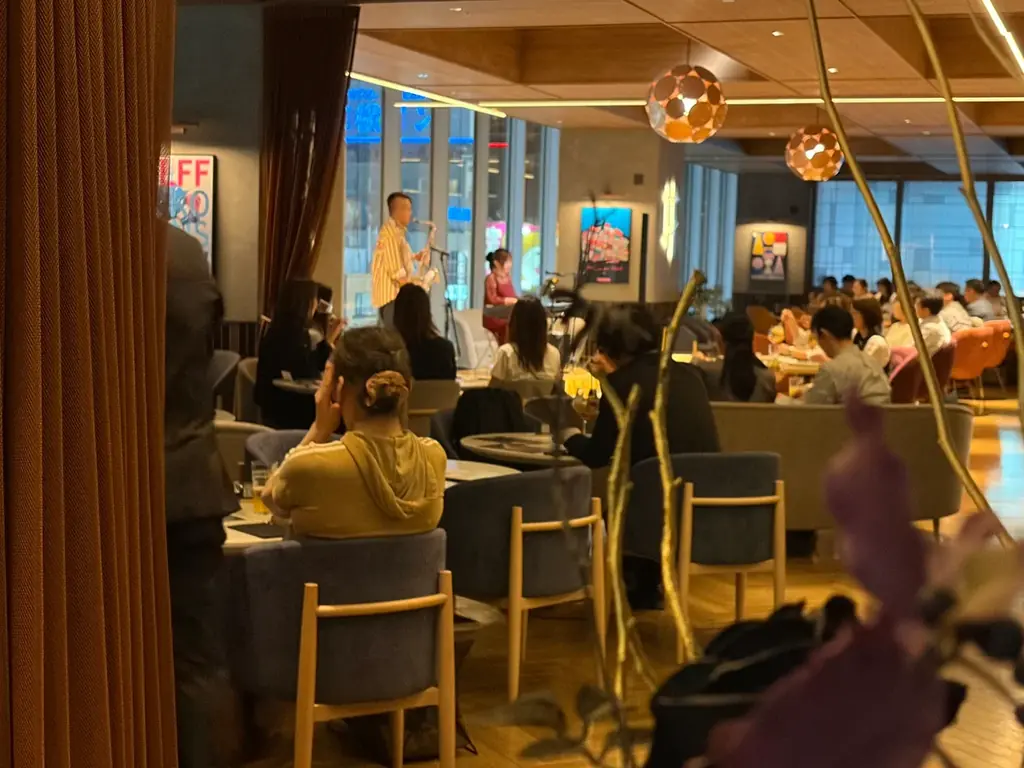 札幌初上陸！ 金賞を受賞した北海道・下川町いちごを贅沢に使用したパフェが味わえる一夜限りの「Jazz×〆パフェ（夜パフェ）」イベントを10月7日に開催！ 画像 2
