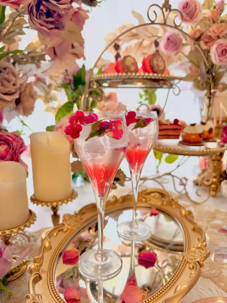 【HAUTE COUTURE CAFE 中目黒】薔薇に彩られた舞踏会をイメージしたロマンティックなアフタヌーンティーが登場！「Rose Masquerade Afternoon Tea」 画像 10