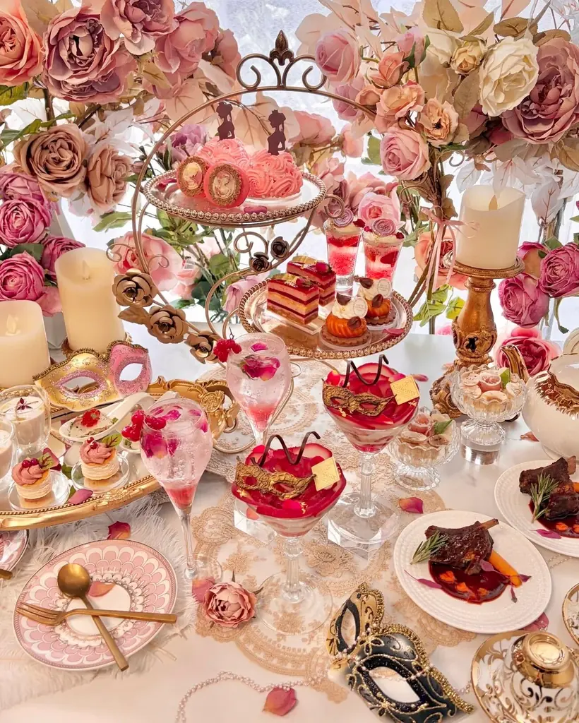 【HAUTE COUTURE CAFE 中目黒】薔薇に彩られた舞踏会をイメージしたロマンティックなアフタヌーンティーが登場！「Rose Masquerade Afternoon Tea」 画像 3