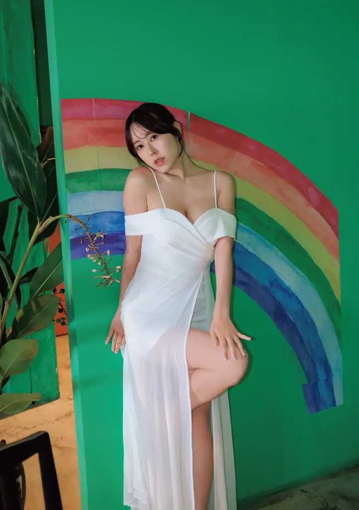 お嬢様女子大卒“バスト98センチ”の芸術家『音羽美奈ファースト写真集 かなでる。』2026年10月9日（金）発売！　ついに裸身を解禁！　写真集先行カット公開！ 画像 3