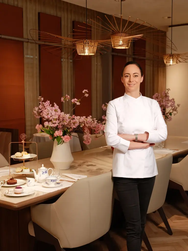 【ザ・リッツ・カールトン東京】世界最⾼峰のパティシエ ニナ・メタイエ⽒によるパティスリー「ニナ ザ・リッツ・カールトン東京」実りの季節を彩る、秋の味覚を取り入れた新作ペストリーが登場 画像 10