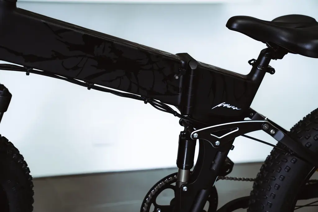 日本発e-Bikeブランド「MOVE.eBike」、現代アーティスト NAGONとのコラボレーションモデルを20台限定で販売開始 画像 5