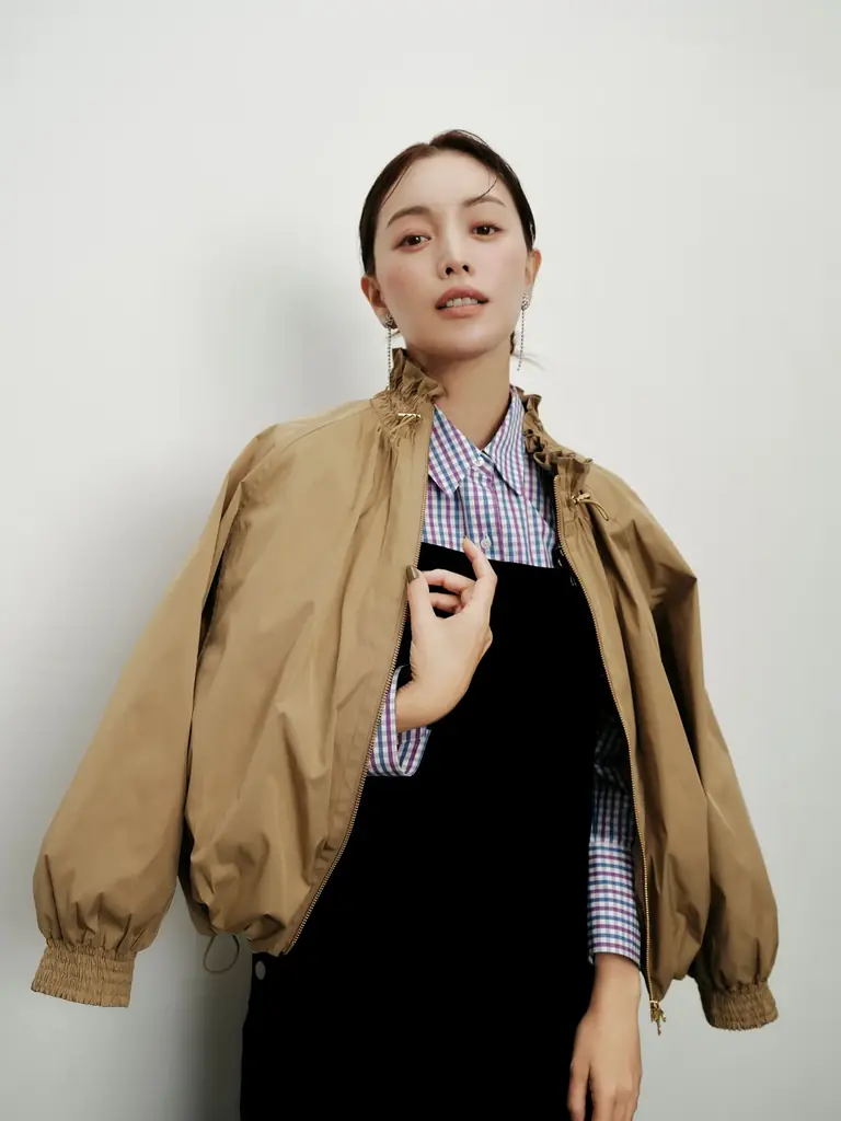 蛯原友里さんが纏う、ユナイテッドアローズ　この秋を、私らしく「Autumn Style Notes」コンテンツ公開 画像 5