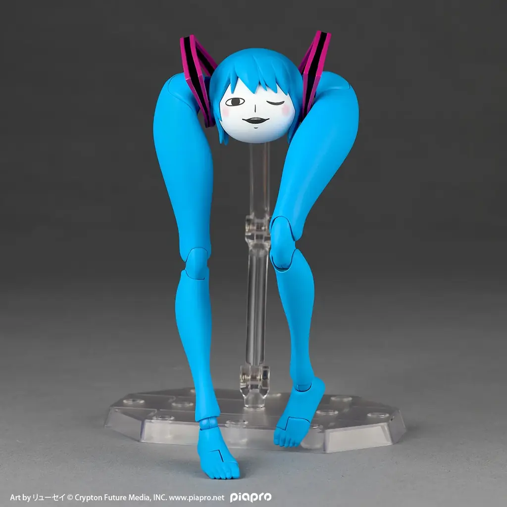 リューセイ氏のイラストから誕生した、ピアプロ公認派生キャラ「シテヤンヨ」がアクショ ンフィギュアに！？ 画像 11