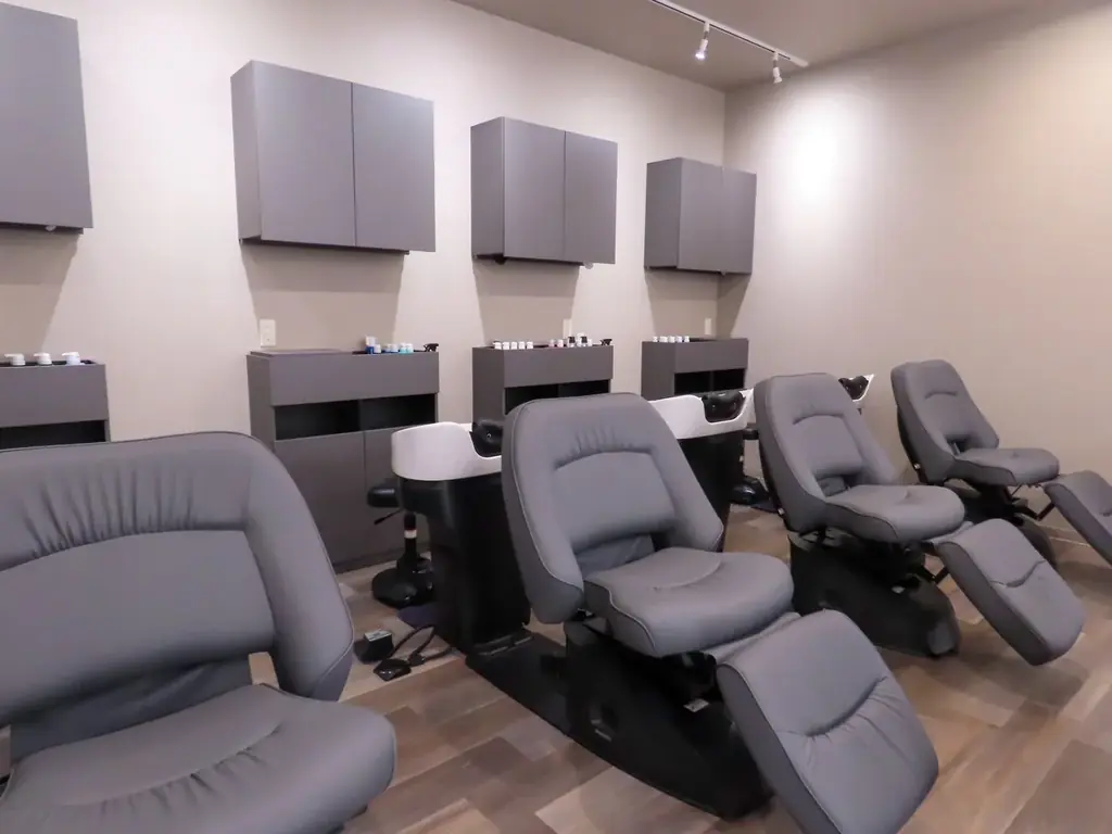 栃木・鹿沼に9/14オープン！　ケア商品を“試して選べる”美容室「VIVID Noa Smart Salon」。鹿沼市初、リアルとデジタルを融合した新たなサロン業態。 画像 4