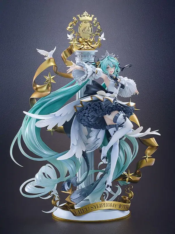 『キャラクター・ボーカル・シリーズ01 初音ミク』より、「初音ミクシンフォニー 10th Anniversary Ver.」のフィギュアが登場。あみあみにて予約受付中。 画像 11