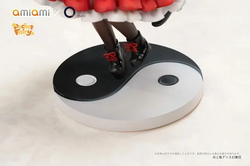 『東方Project』より、「博麗霊夢」「霧雨魔理沙」がキュートな幼少期姿のフィギュアで登場。あみあみにて予約受付中。 画像 16