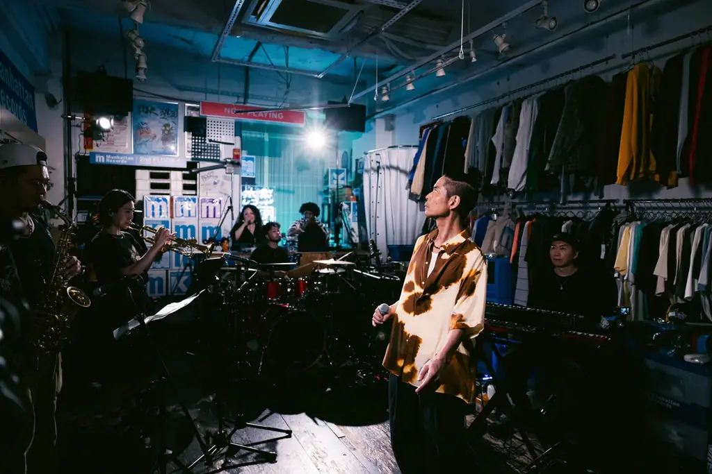 久保田利伸が『木梨レコード』に登場！「本当はジュリーになりたかった…」R&Bの先駆者・久保田利伸の意外なルーツが明らかに木梨憲武と『悲しい色やね』を含む全4曲を生セッション 画像 3