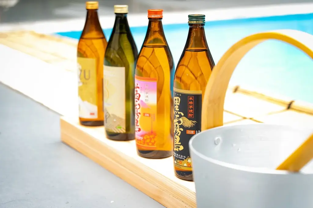 宮崎・関之尾公園プールに、地元の焼酎蔵とのタイアップで実現したバレルサウナがオープン ── 関之尾の天然水の水風呂と、受付で銘柄を選べる焼酎ロウリュ 画像 8