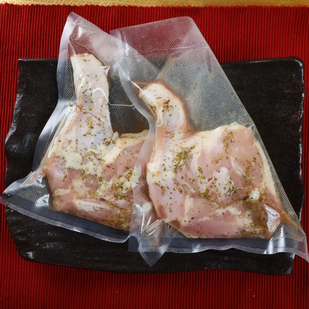 【クリスマスのごちそう】鮮度抜群　ボリューム感に圧倒！ジューシーな信玄どりの骨付 きもも肉　丸鶏よりも美味しく、フライパンで焼くだけ！年末のお取り寄せに【受注生産制/ギフトにも最適】 画像 4