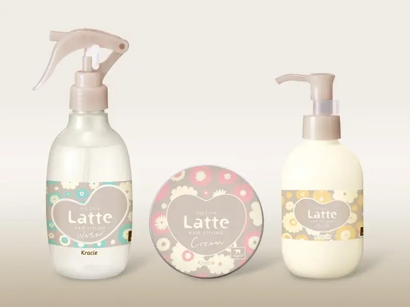 大人と子どもが一緒に使える「ｍä＆ｍë Latte」が北欧デ  ザインブランド「kippis®」とコラボ！　幸福感あふれる花々を描いたパッケージの「アウトバスヘアケア」を数量限定発売 画像 1