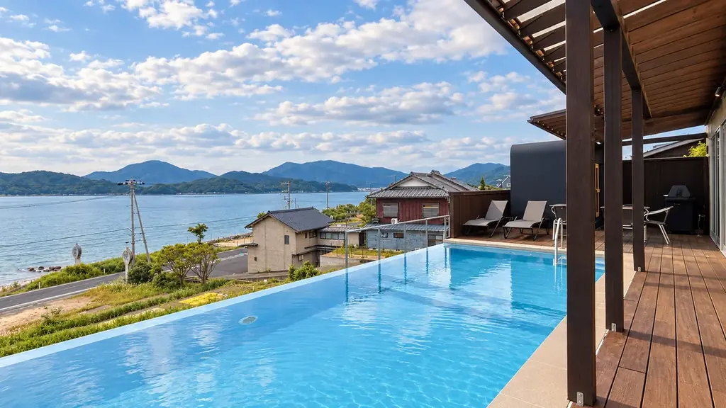 【京都・天橋立】宮津湾を一望する絶景プライベートサウナが誕生。一棟貸切ヴィラ「Villaやまぼうし」に、サウナストーン150kg完備の本格屋外サウナを新設 画像 8