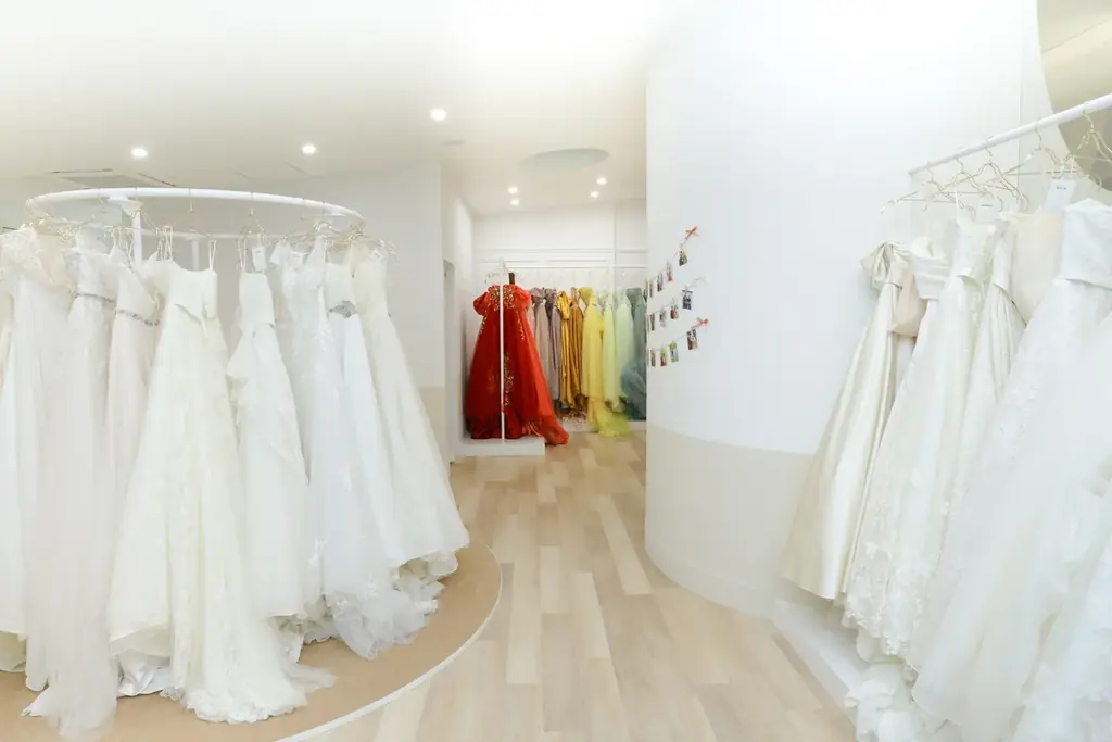 結婚式までの時間を、もっと心地よく。伊勢神宮・内宮の最寄り駅から徒歩1分 の結婚式場「ザ・オランジェガーデン五十鈴川」がブライダルサロンとドレスショップを移転リニューアル 画像 6