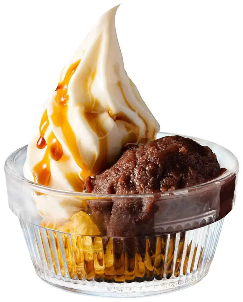 【9/17（木）～全店に販売拡大！】資さん名物のぼた餅 × 濃厚ソフトクリームが楽しめる「資ぼた餅ソフト」をはじめ、「コロッケうどん」「ジャンボ野菜かき揚げ天うどん」が全店舗に登場！ 画像 2
