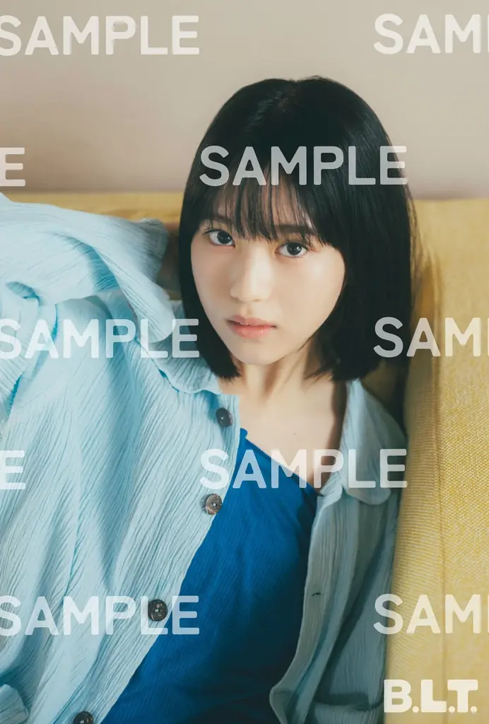“まなみん”が日向坂愛を引っ下げて、地球を侵略しにやってきた!? 日向坂46・ 大野愛実が「B.L.T.11月号」の表紙・巻頭に初登場！ さらに同期の鶴崎仁香も初ソログラビアで登場！ 画像 12