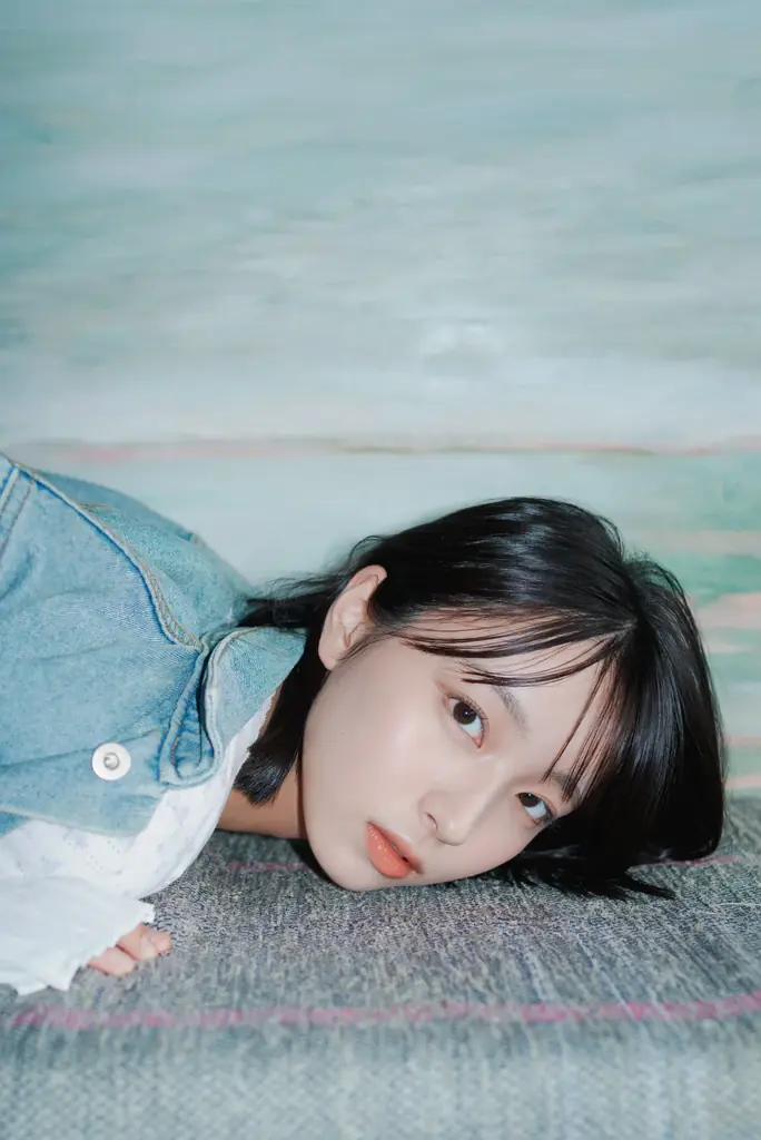 “まなみん”が日向坂愛を引っ下げて、地球を侵略しにやってきた!? 日向坂46・ 大野愛実が「B.L.T.11月号」の表紙・巻頭に初登場！ さらに同期の鶴崎仁香も初ソログラビアで登場！ 画像 2