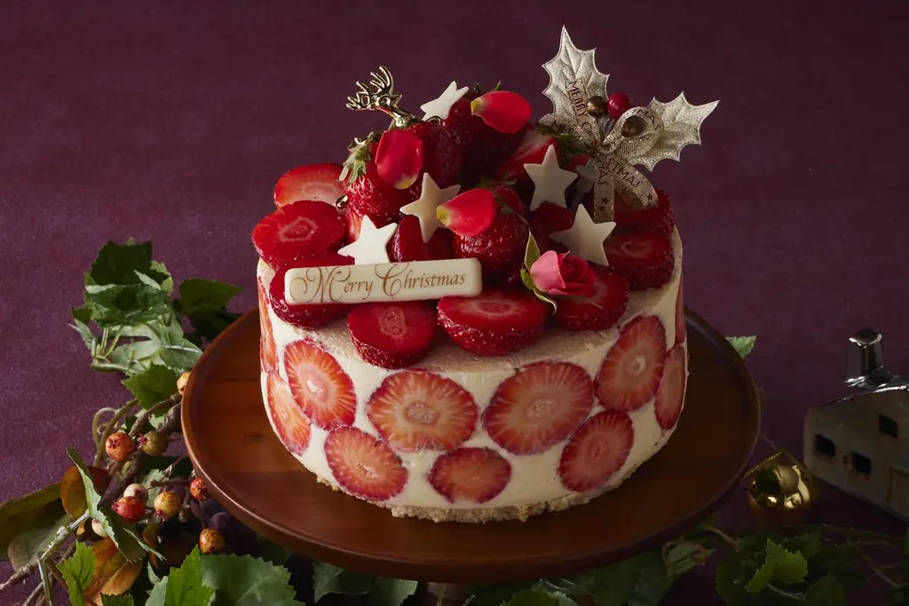 ホテル アゴーラ 大阪守口　苺が彩る、華やかなクリスマス　「アゴ ーラ クリスマスケーキ 2026」10月1日(木)より予約受付開始 画像 2