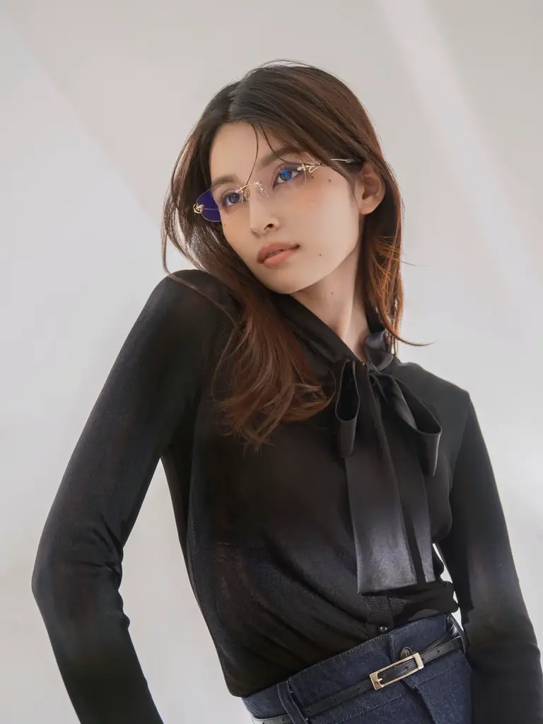 「リムレスメガネ」は、テンプルで選ぶ。ラインアート シャルマン、新作モデルを含む6つのスタイルを提案 画像 15