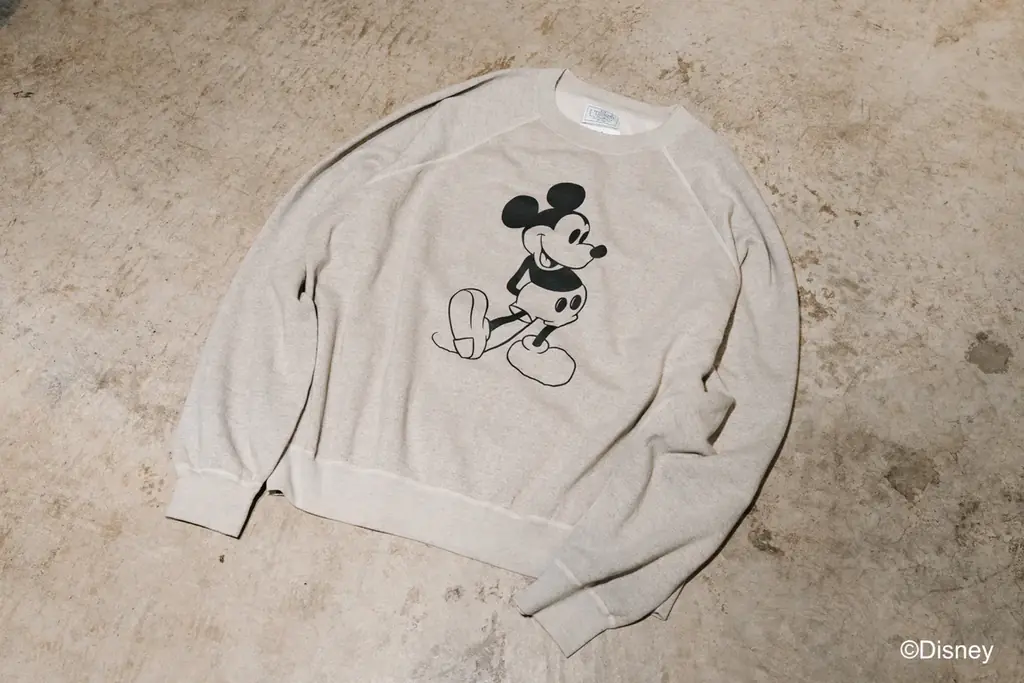 9月18日発売 Unlikely×V.A.のMickeyスウェット